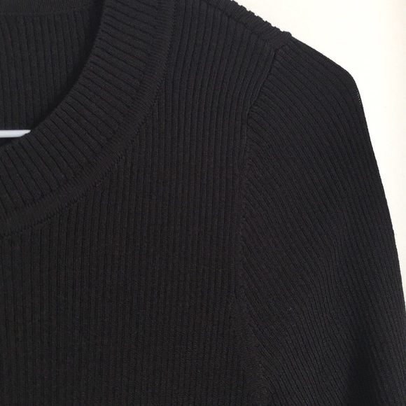New without tag black sweater - Picture 2 of 4